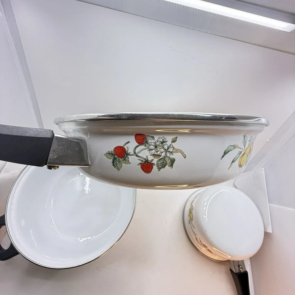 Vintage Tabletops Unlimited Dulcie Enamelware Cookware Set Fruit Motif 3 Pc